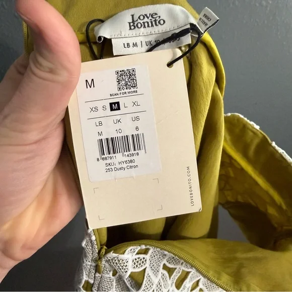 Love Bonito NWT Lace Cutout Mini Dress Size M - Picture 10 of 12